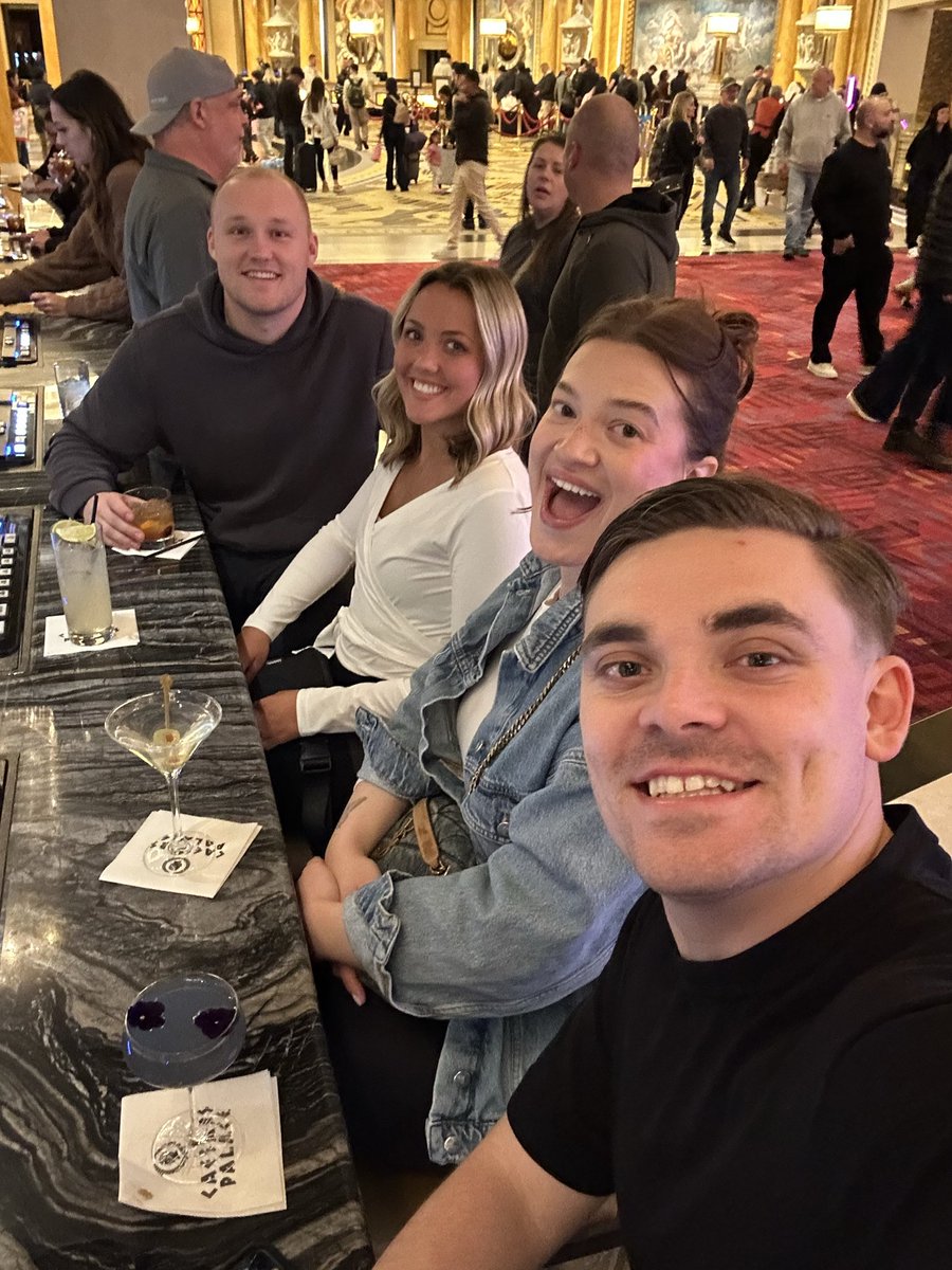 The Holton Ahlers Show tweet media