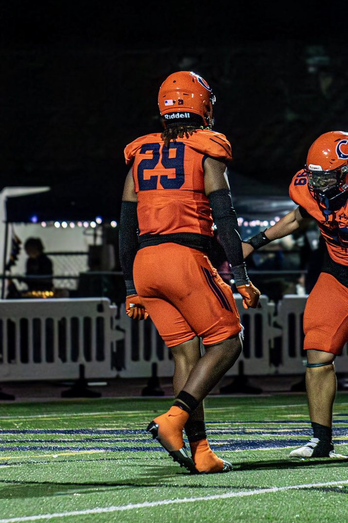 DeuceBonnetJr's tweet image. Uncommitted &amp;amp; Unsigned!! 
1st Team All Mission League DL
3.17 GPA DL/EDGE 

Take a look coaches you won’t regret it!! 4 Minutes of pure Dominance!

hudl.com/v/2TBgb2

@coachchucs @PGregorian @GregBiggins2 @BlairAngulo @Vtothe2ndPower @DannyLockhartS1