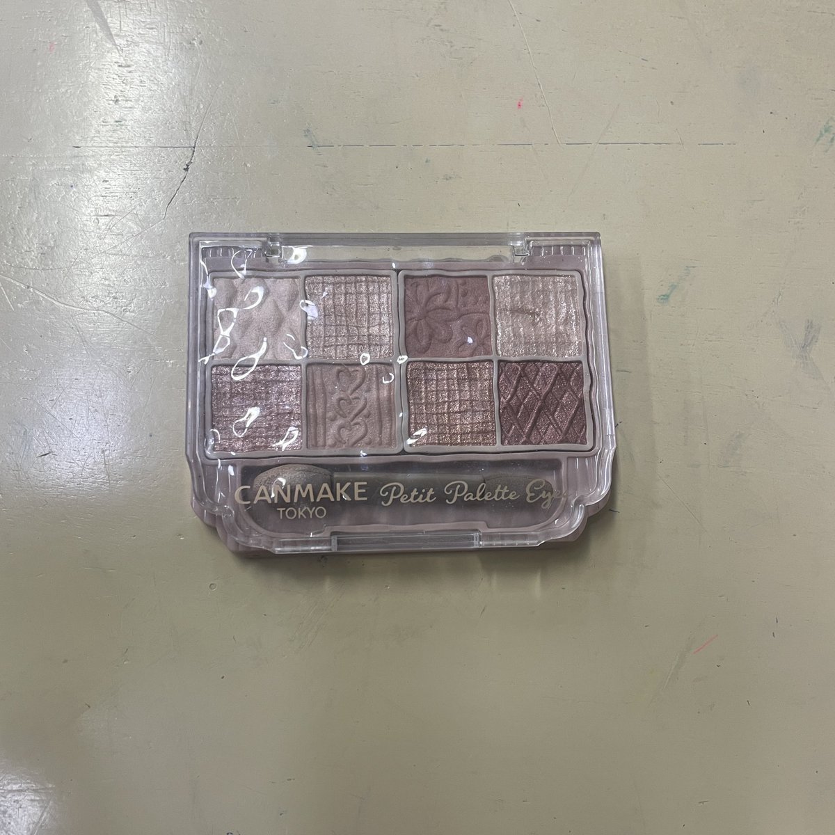 meowmeowphh's tweet photo. Canmake Eyeshadow ( 02 )
สภาพตามรูปเลยย หลักๆใช้แค่หลุมบนซ้าย นอกนั้นแทบไม่ได้ใช้ เลยค่ะ

ส่งต่อ 250 ฿ รส ( จาก 365 )

#ส่งต่อคสอ #ส่งต่อคสอมือ2 #ส่งต่อเครื่องสำอาง #ส่งต่อเครื่องสําอางมือสอง #ส่งต่อเครื่องสำอางค์ #ส่งต่อCanmake https://t.co/Z7lfuhnFOu