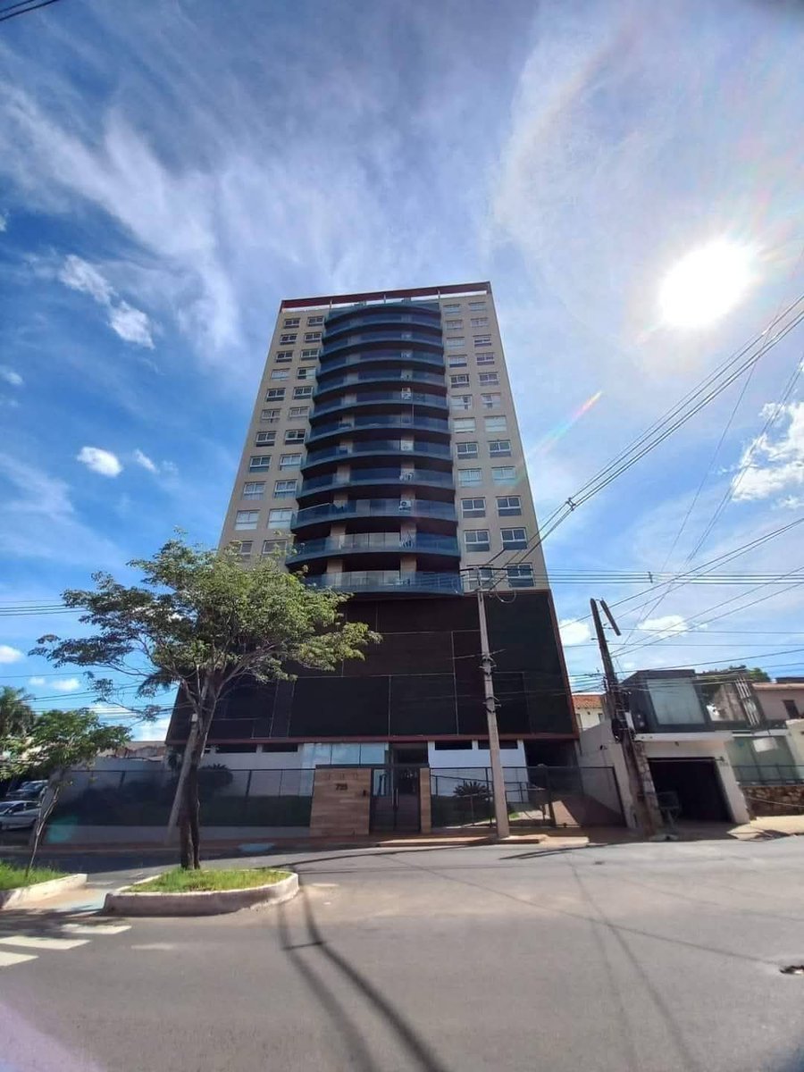 inmobiliariopy's tweet photo. Dptos en Vta Edif. Central Park Sup. 89 m² - 2 hab., 1 en suite, sala comedor, baño social familiar, cocina, lavadero
amenidades: piscina, gimnasio, sauna, salón c/parrilla, laundry, generador.
Inversión Usd. 135.500 + iva 
Cochera Usd. 16.500 + iva 
Wsp https://t.co/c6RfEbMg4X https://t.co/fD7O9aST2f