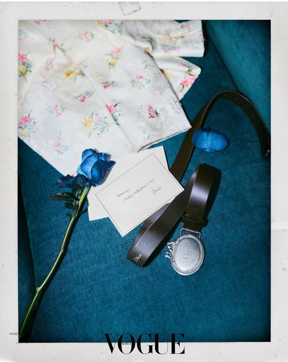 #JIMIN will be on the cover of <a href="/VogueKorea/">VOGUE KOREA</a>  February ISSUE. WHO'S counting fhe seconds until we get the new photos 🫡🖐