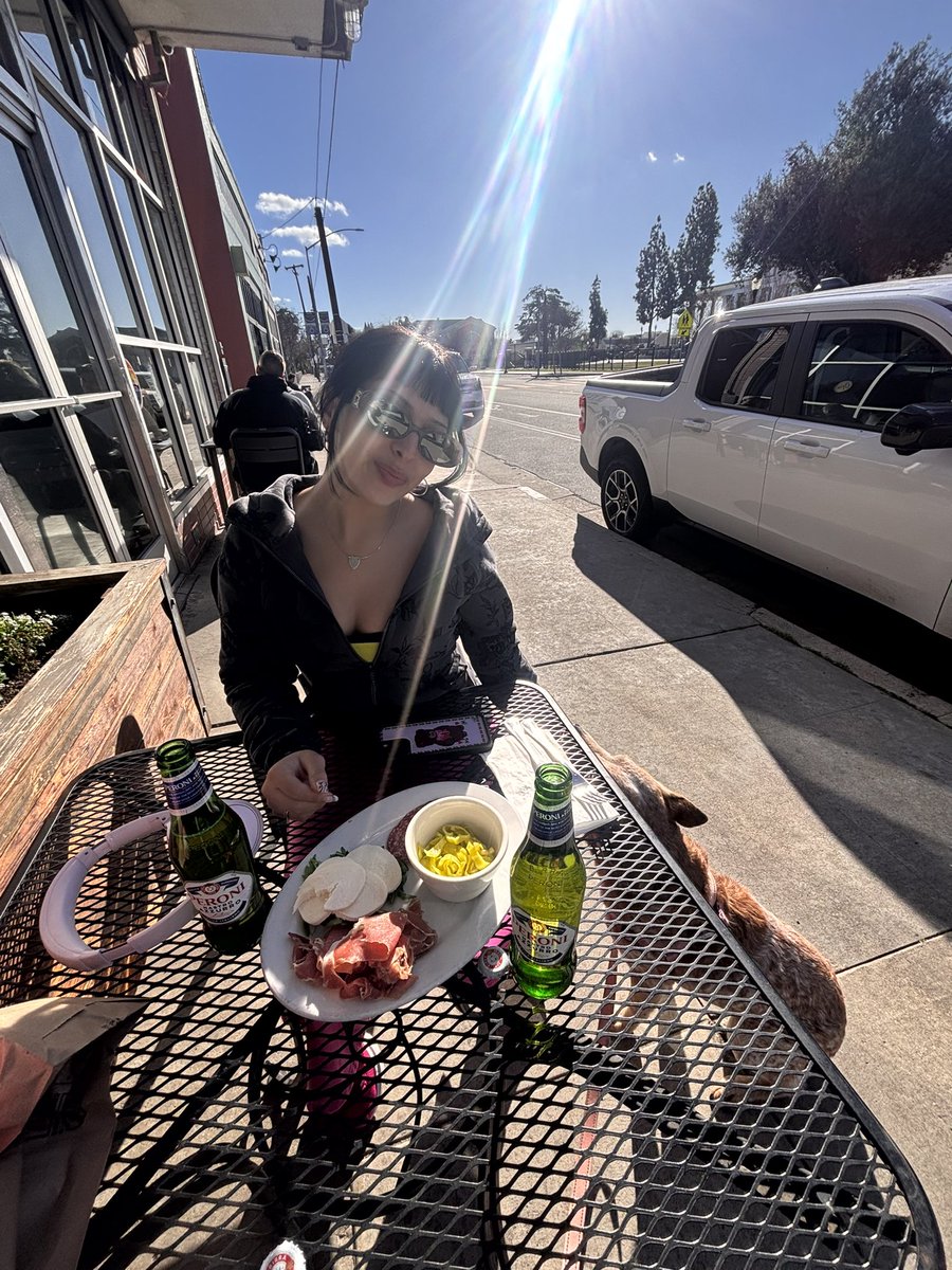 nevercaredonce's tweet image. mi linda esposa