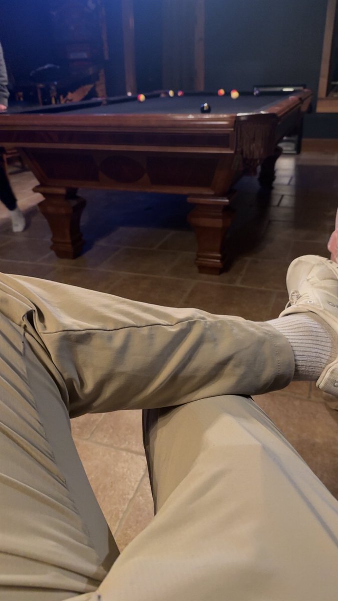 bagmonsta's tweet image. Yes I cross my legs when I sit sometimes. Is it gay? Maybe. Is it extremely comfortable? Yes.