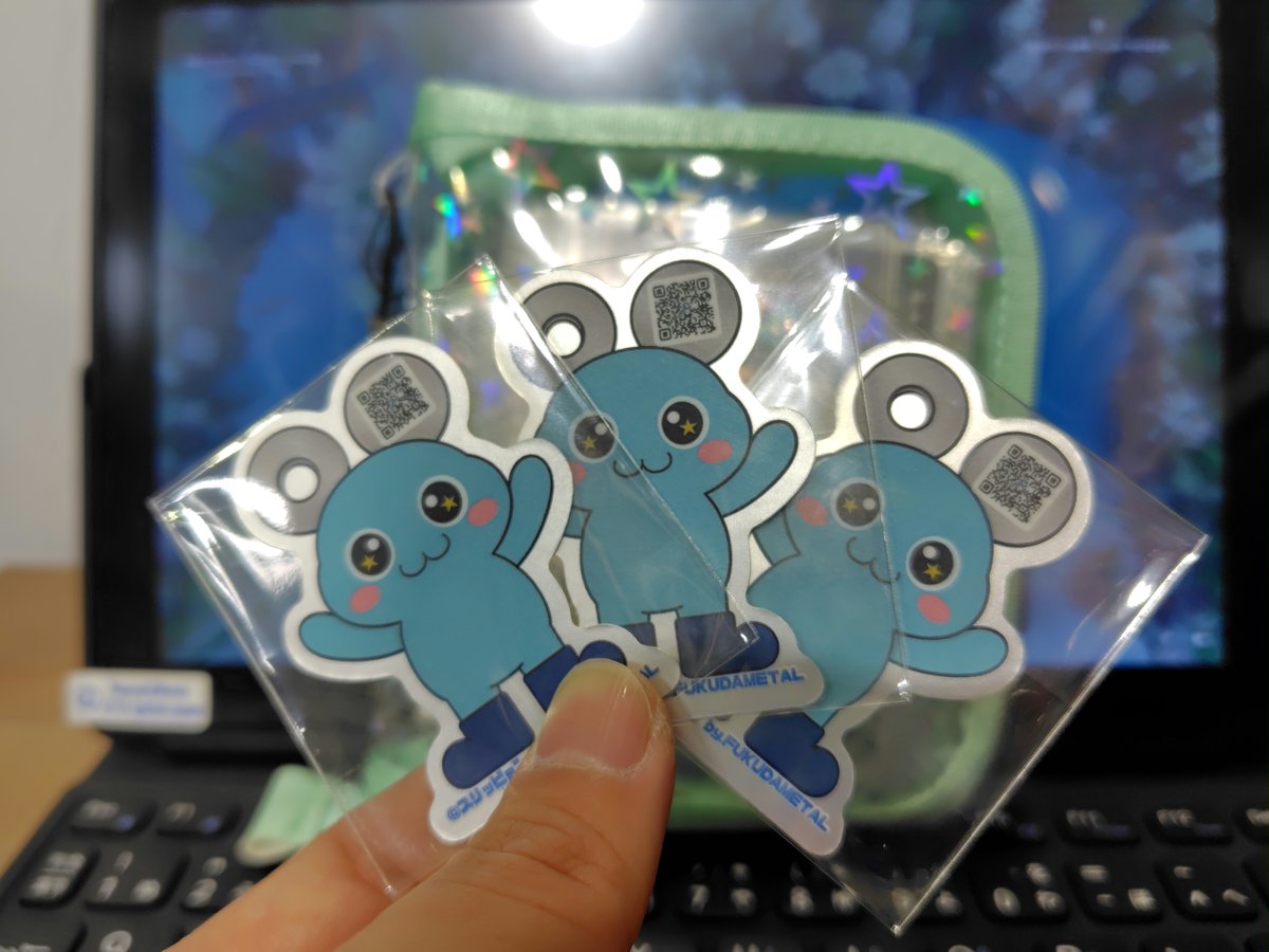 fukudametal_pr's tweet image. 【ご報告】

この度、福田メタル公式中の人は、公私共に
＼シール帳始めました／←

中には企業公式さんと交換した
ステッカー・トレカ・マグネット・アクスタetc...（シール……帳……？？ #とは ）

そしてそして新たに、スリッピョンの
【シルバーステッカー】が爆誕🔥
ZEAMI…