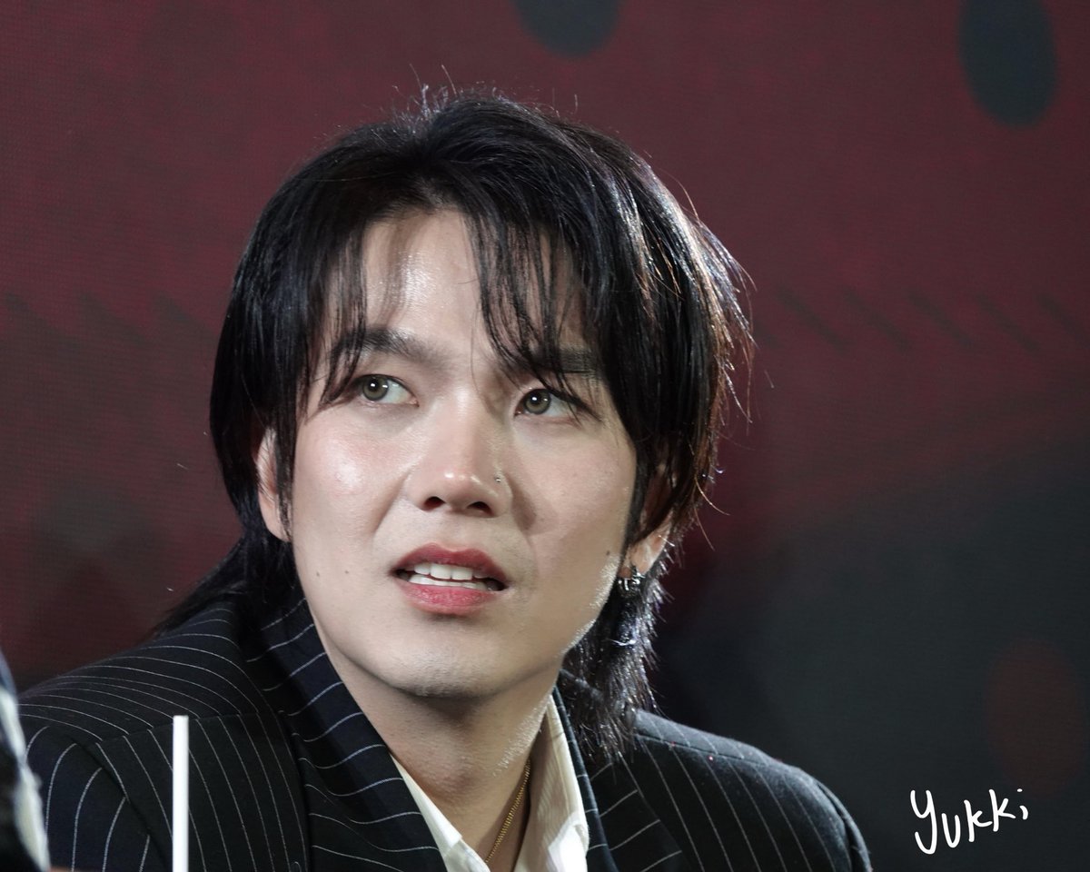 yukki_trick's tweet image. Actually I didn't know what they're talking about, but Build’s expression was so funny🤣

#UNLEASHTHEBUILDDAY2 
@JakeB4rever #BuildJakapan