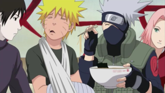 Wenn_catt's tweet image. You can't feed Naruto unless you're Sasuke. 
See how happy he is 😭🥹