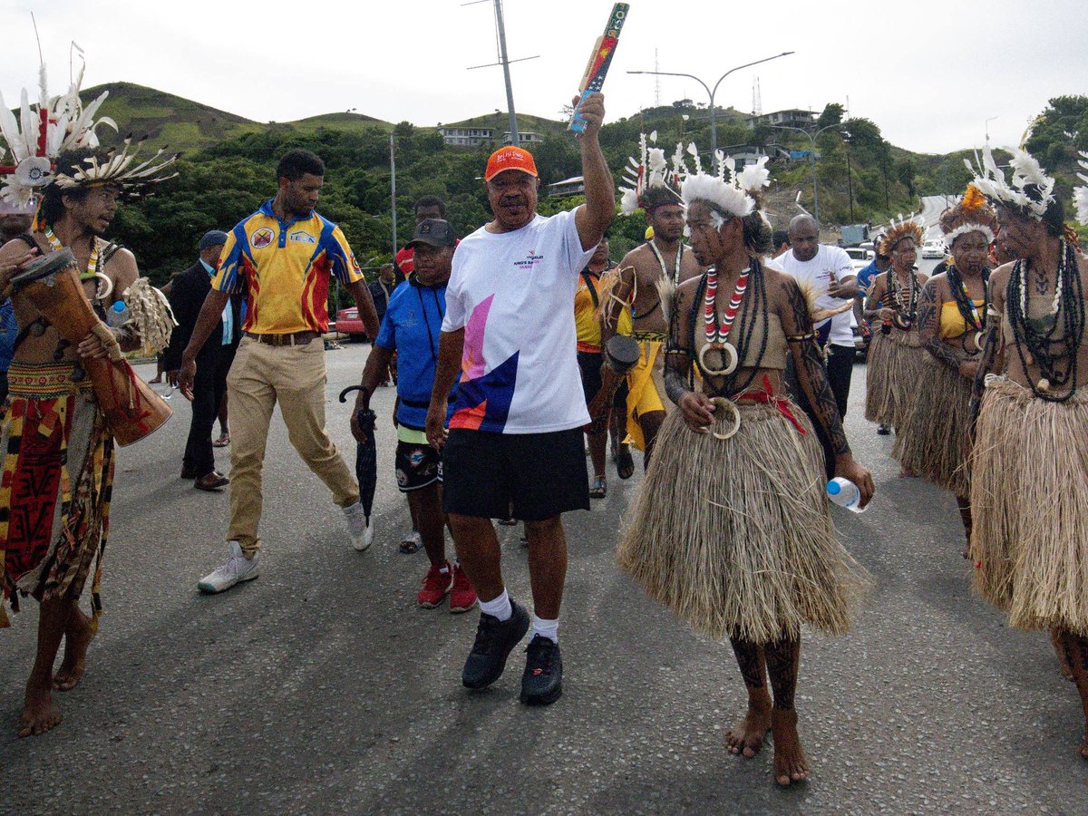 pngocofficial's tweet photo. More than a relay—a moment of unity. The King's Baton connected Gabi, Elevala & Hanuabada, bringing communities together with cultural leaders and sports legends in celebration of the "Golden Village." #KBR2026 #Glasgow2026 #TeamPNG #Hanuabada #NCD #WeAreMoreInCommon https://t.co/69tYu9eHD5