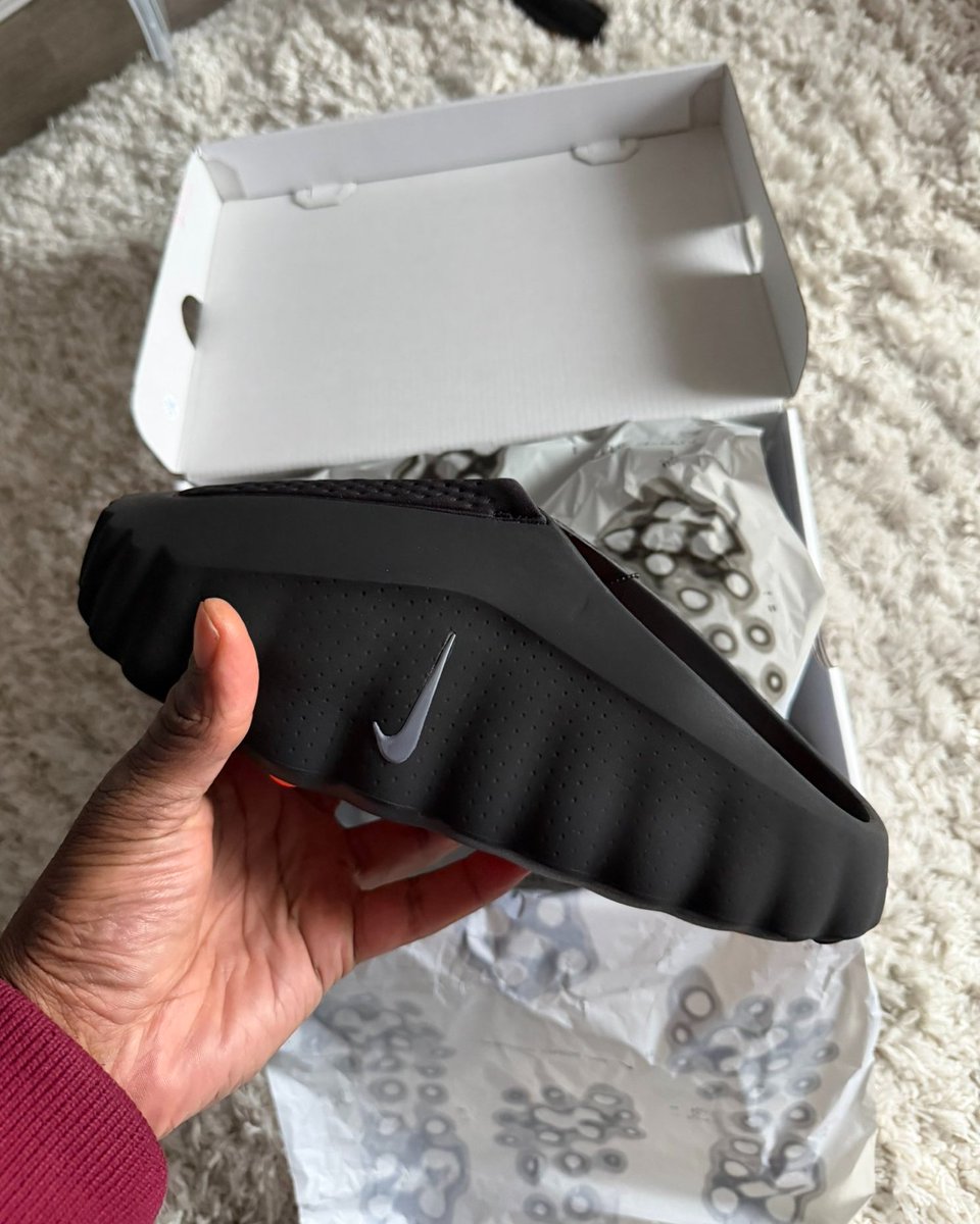 ModernNotoriety's tweet image. Nike Mind 001 "Black" 🧠

📸 @hchb_nc
🗓️ February 5th
🏷️ $95