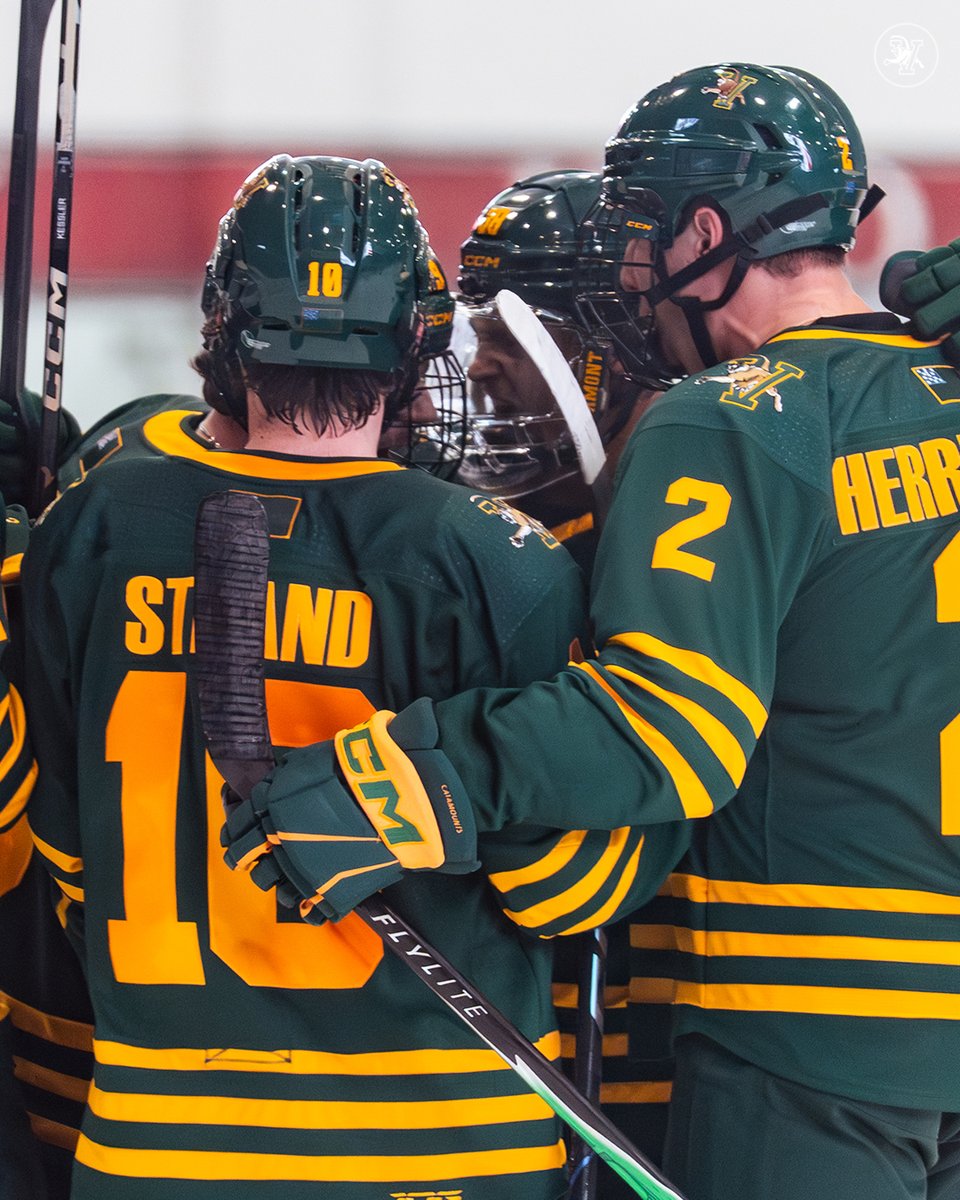 UVMmhockey's tweet image. 𝐍𝐄𝐄𝐃 𝐓𝐎 𝐊𝐍𝐎𝐖 ➡️ Catamounts return to @hockey_east play for a two-game set with No. 16 @GoNUmhockey. Action set for 7 p.m. on Friday &amp;amp; Saturday

🎟️ - go.uvm.edu/nu
#802Hockey