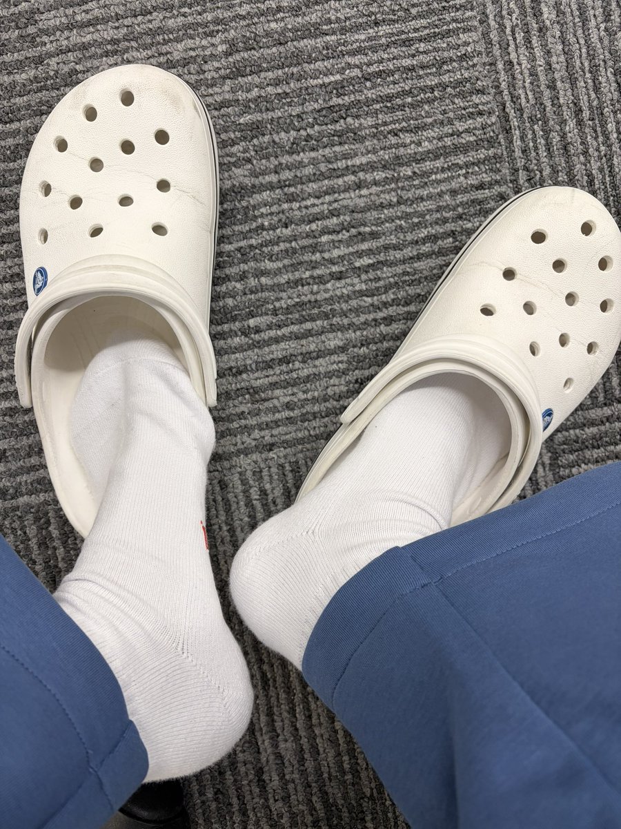 おニューのソックス