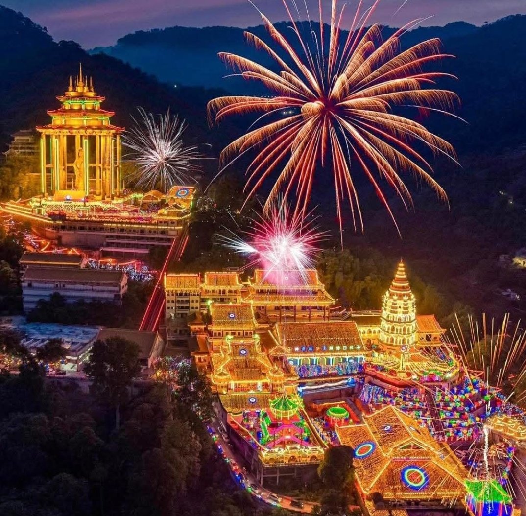 マレーシア。🇲🇾。ペナン。 Kek Lok Si Temple。極楽寺。 2026年も旧