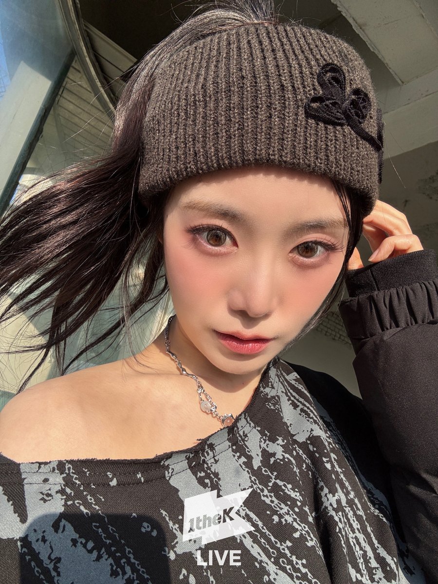 1theK's tweet image. 연주도 노래도 얼굴도 모두 잘하는 #레이턴시💕
#야외녹음실 #LATENCY #사랑이었는데 @LATENCYOFFICIAL

#Beyond_the_Studio 👉 youtu.be/Yziw5lAzyuI