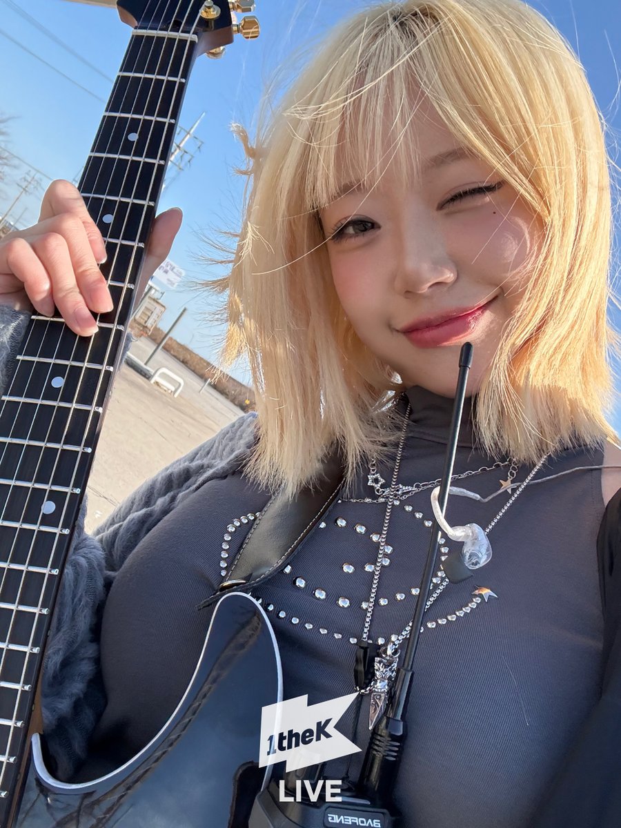 1theK's tweet image. 연주도 노래도 얼굴도 모두 잘하는 #레이턴시💕
#야외녹음실 #LATENCY #사랑이었는데 @LATENCYOFFICIAL

#Beyond_the_Studio 👉 youtu.be/Yziw5lAzyuI