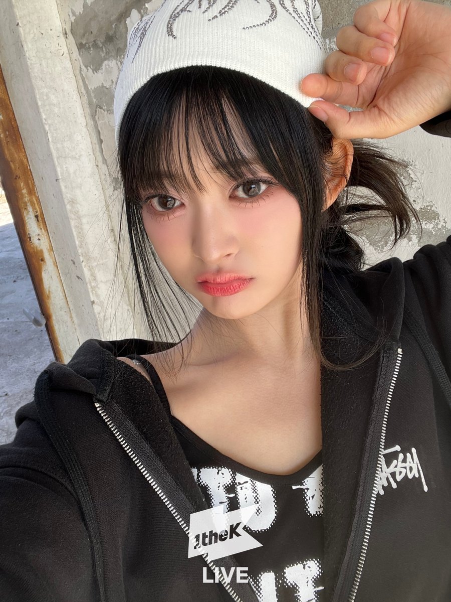 1theK's tweet image. 연주도 노래도 얼굴도 모두 잘하는 #레이턴시💕
#야외녹음실 #LATENCY #사랑이었는데 @LATENCYOFFICIAL

#Beyond_the_Studio 👉 youtu.be/Yziw5lAzyuI