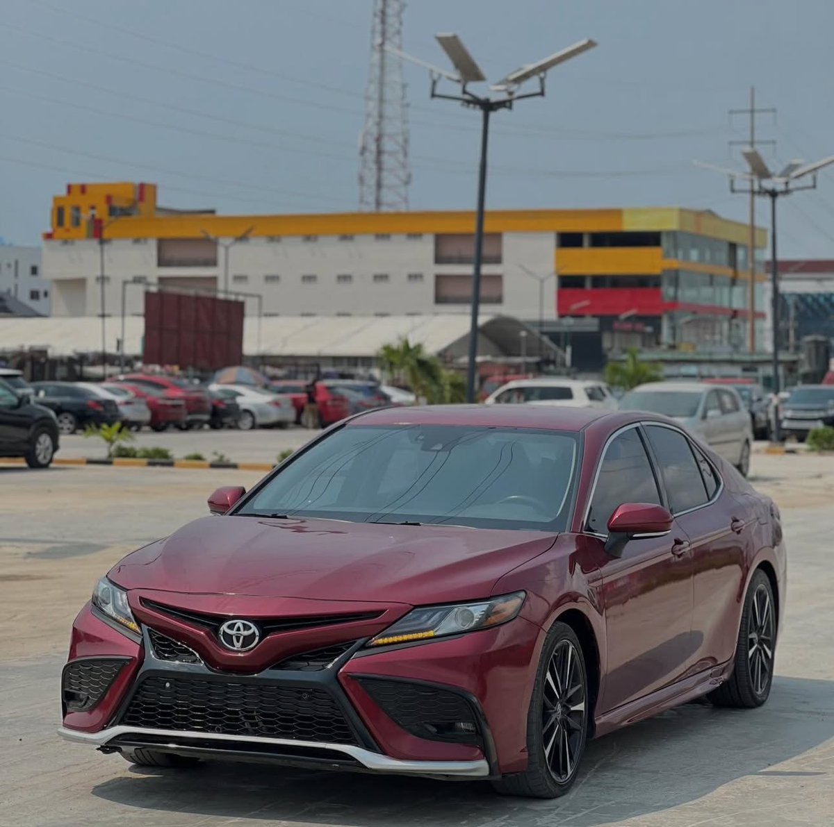 JoshAutos001's tweet photo. Year: 2018
Brand: Toyota
Model: Camry
Foreign used. Red on black color interior.
Reverse Camera
For more information CALL/ WhatsApp us now on 09132806212
Delivery to any state. #WeBuyWeSellWeSwap #ExplorePage #official idautos #JDautosandtravels https://t.co/sH0gNbSAD0