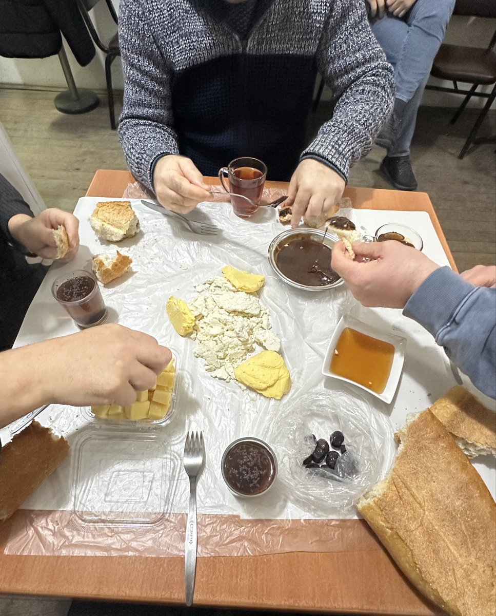 günaydın. masanın kullanıcı deneyimi 10/10