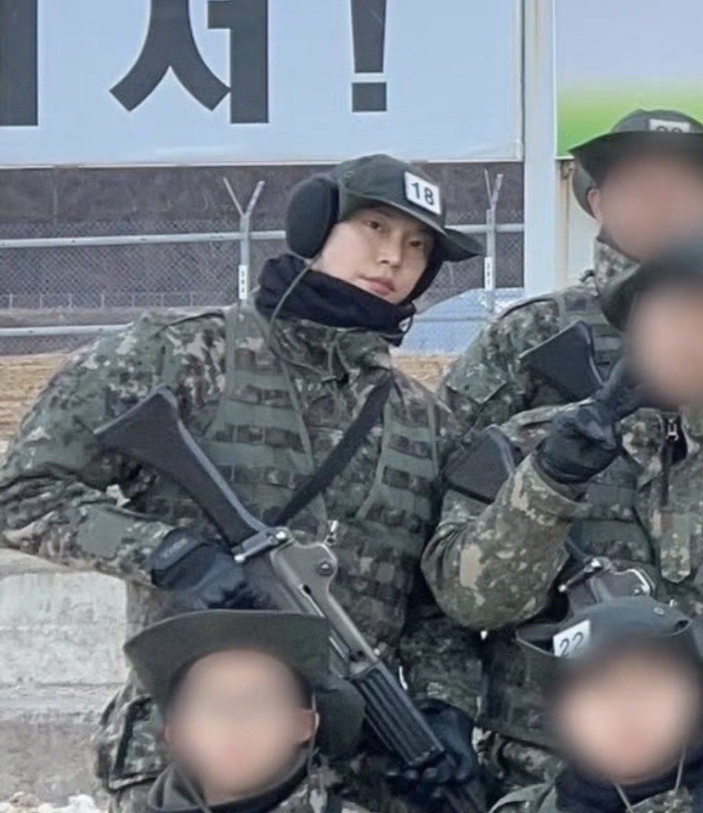 matoujourbelle's tweet image. อัพเดทพลทหารคิมโดยองหลังจากเข้ากรมไป1เดือน คิดถึงงง 🥹🫶🏻