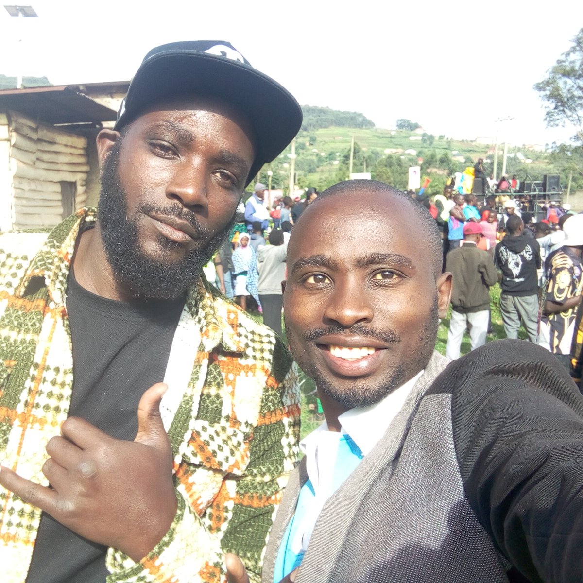 pistoloffi22253's tweet image. I follow back permanently, try me en see