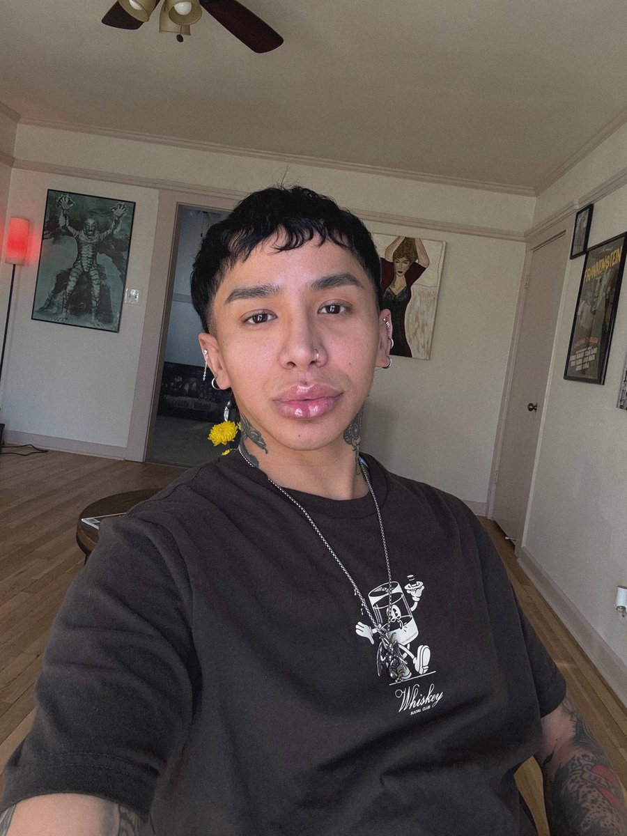 devngelox's tweet image. 