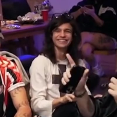 fxntanaa's tweet photo. #NuevaFotoDePerfil https://t.co/NREtGTb8je