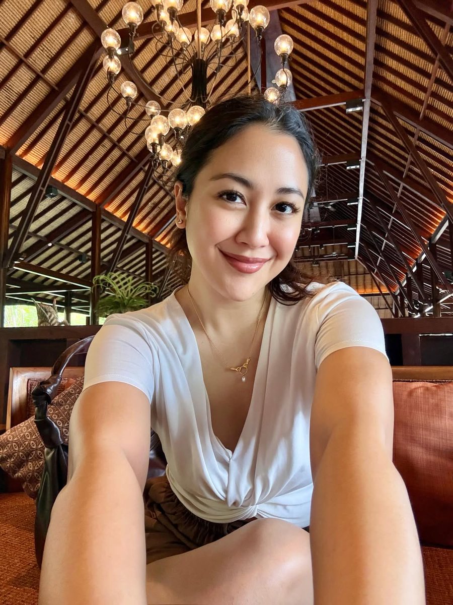 sangpengarsip's tweet image. Sherina Munaf.