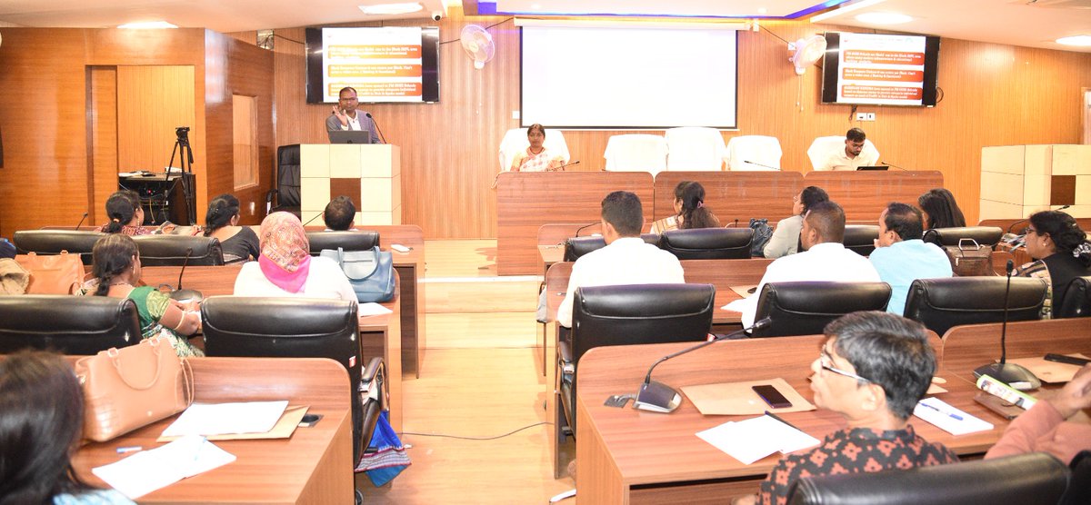 riebbsr's tweet photo. 𝗚𝗹𝗶𝗺𝗽𝘀𝗲𝘀 𝗼𝗳 𝗗𝗮𝘆 𝟰 -:  𝗰𝗮𝗽𝗮𝗰𝗶𝘁𝘆 𝗯𝘂𝗶𝗹𝗱𝗶𝗻𝗴 𝗽𝗿𝗼𝗴𝗿𝗮𝗺𝗺𝗲 𝗳𝗼𝗿 𝗛𝗠𝘀 𝗮𝗻𝗱 𝗧𝗲𝗮𝗰𝗵𝗲𝗿𝘀 𝗼𝗳 𝗣𝗠 𝗦𝗛𝗥𝗜 𝘀𝗰𝗵𝗼𝗼𝗹𝘀 𝗼𝗳 𝗢𝗱𝗶𝘀𝗵𝗮.
#ministryofeducation #CIET #rieajmer #ncert #rienellore #riebhopal #PSSCIVE #PMShriSchools https://t.co/FXroArLQ8k
