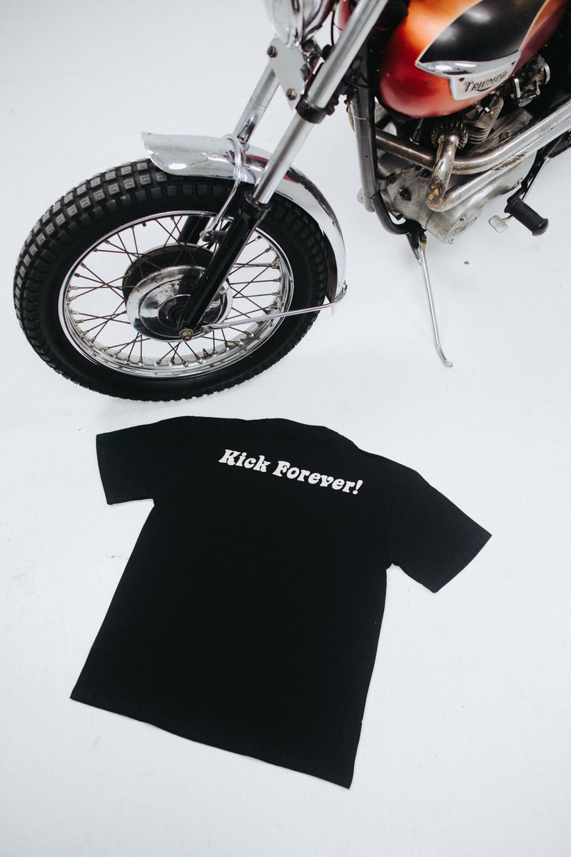 Fresh from the darkness ‼️
Let’s check and see, our material heavy weight cotton with good quality from good drunk people watching, no guarantee, but make you definitely cool‼️

Code : Ts Kick Life
Price : Rp 325.000