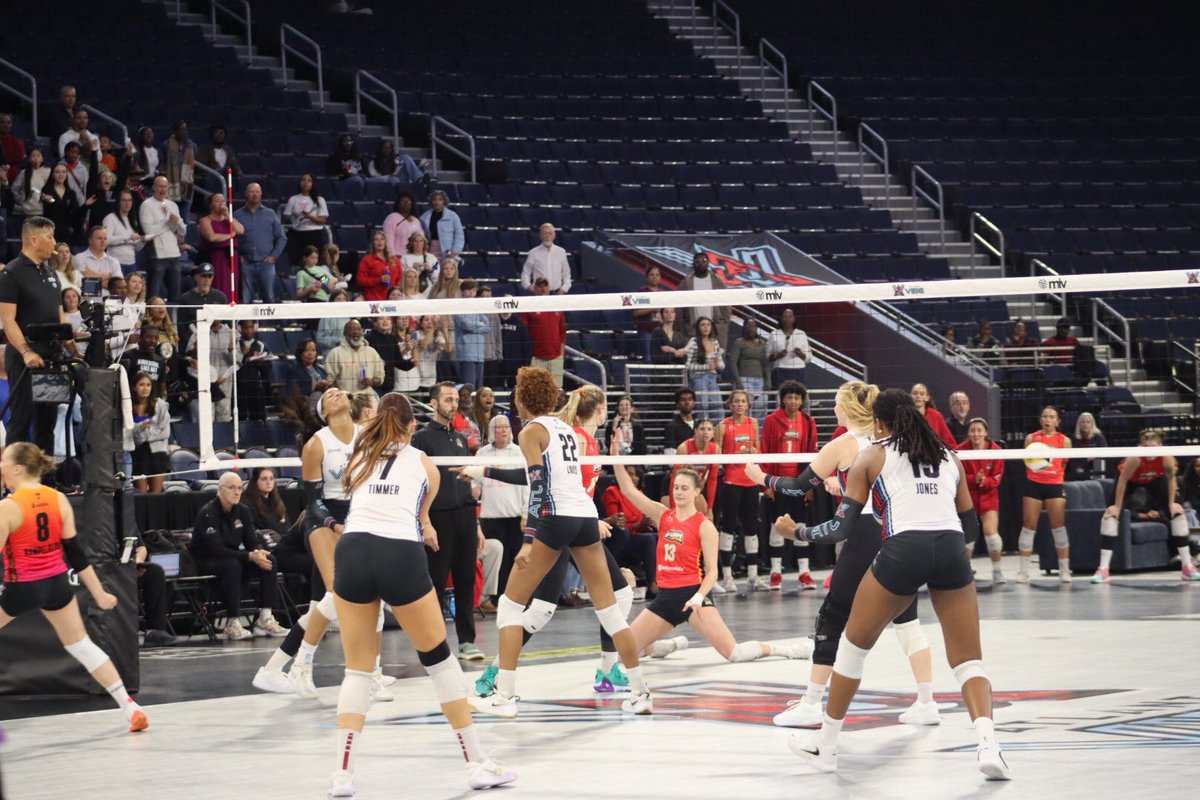 chicksintosport's tweet photo. 💔 Tough one in the opener.
Lessons learned. Eyes forward.
The @atlantavibe season continues 🏐 https://t.co/XkbiBjDj7q