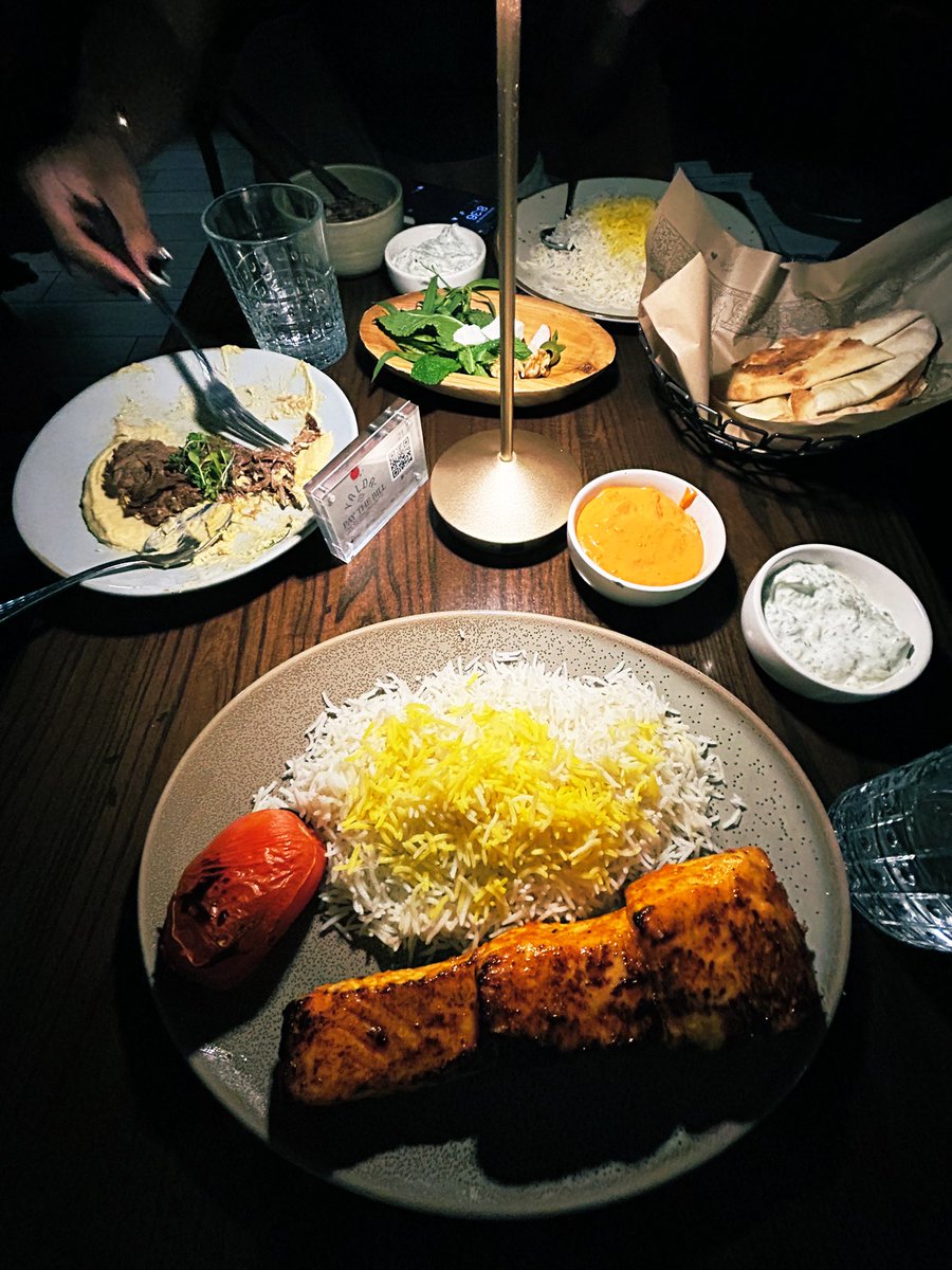 FlavaFe's tweet image. Siri play ATL by PHABO.