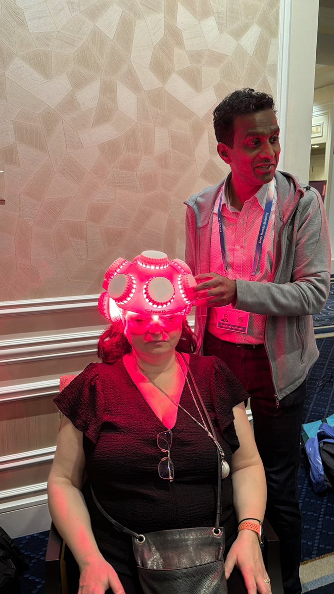EvanKirstel's tweet photo. Clinical grade red light therapy feels amazing @realHayman! https://t.co/6DywgK9lzw #CES2026 @IrmaRaste https://t.co/Mj6R7RTIwo