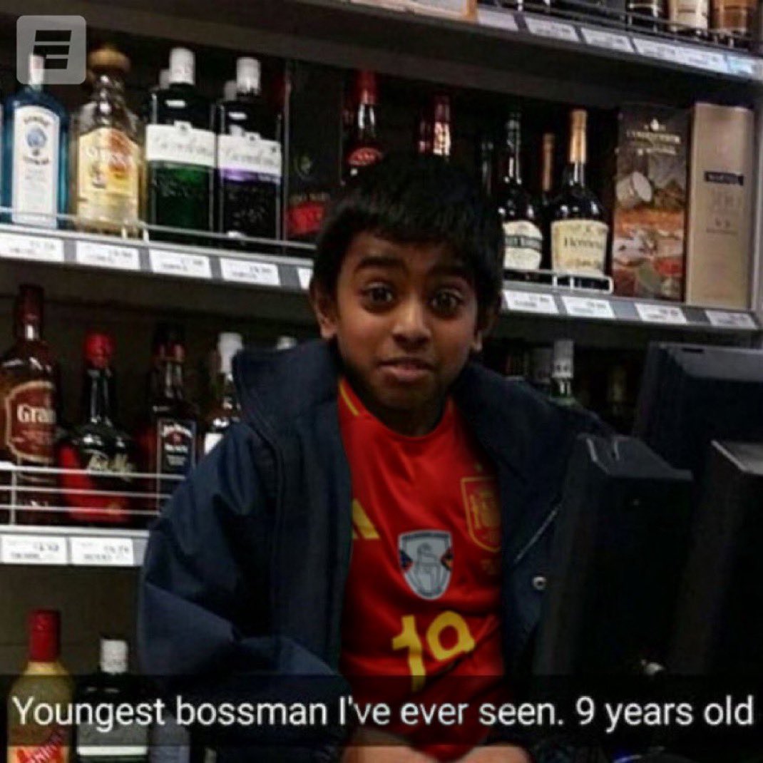 fejloves's tweet image. whitaker leading the med students #ThePitt