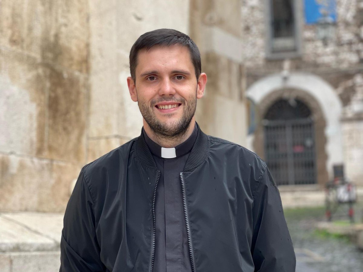 Como establece nuestra Regla, los próximos días 31 de enero, 1 y 2 de febrero a las 20,00 horas, celebraremos el Solemne Triduo en Honor de Nuestra Señora de la Salve, que predicará el Rvdo. Sr. D. Mario Martín Gilsanz, párroco de varios pueblos de Tierra de Campos.