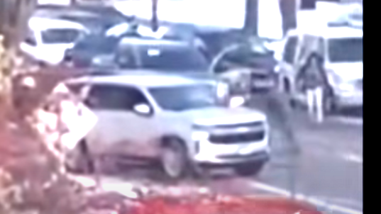 madhav0k's tweet photo. @RebelLiberty5 @Native3rd What I saw was an agent immediately pull his pistol and stand firm against the vehicle after it was backed up. As far as gauging her intent. The wheels were moving. He easily could see her turning the wheel or just rather than pull his gun not stand in front of the vehicle. https://t.co/POwc1Gyp5X