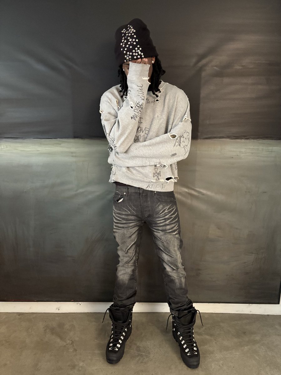 Lj tweet media