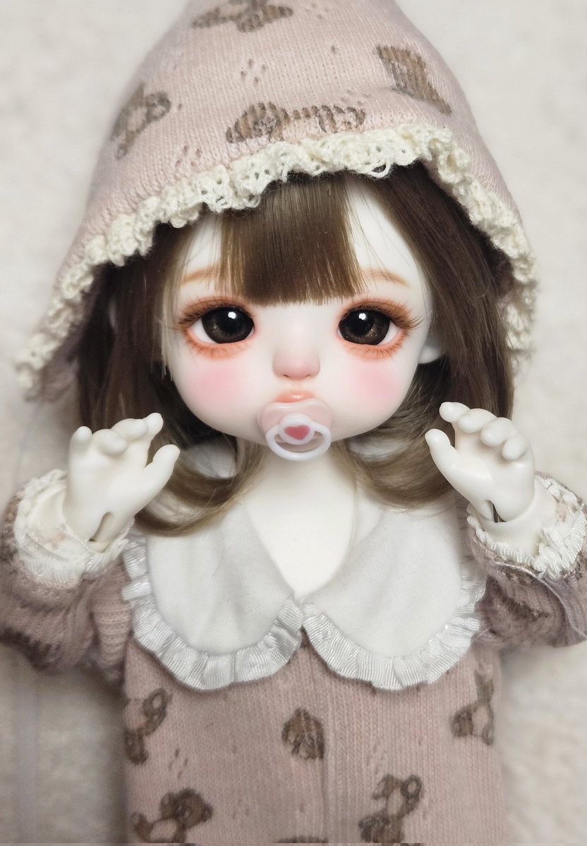 저희 집 도담이 잘 있습니다! 저의 장터에 도담이 판매글을 보시고 혹시나 전에 보여드렸던 도담이라고 생각하실까 싶어 도담이의 쿠앙하는 사진 올립니다!🦁❤️