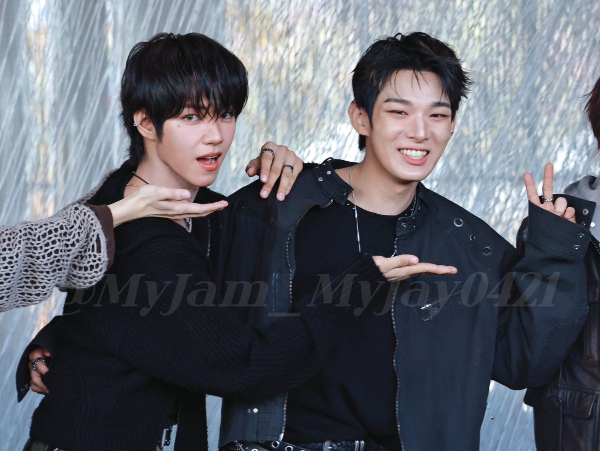 MyJam_MyJay0421's tweet image. 251111 mini fm

#AHOF #아홉
#STEVEN #스티븐 
#JL #제이엘