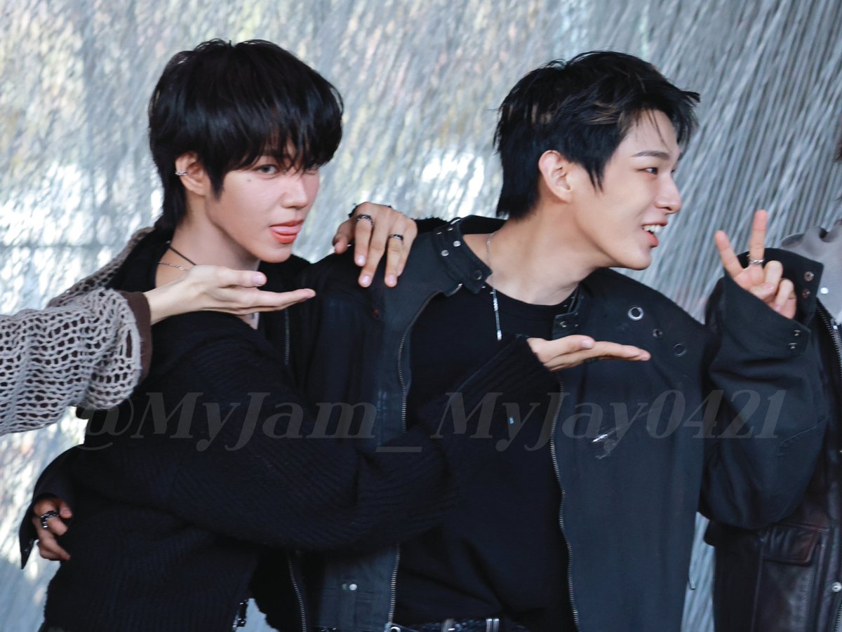 MyJam_MyJay0421's tweet image. 251111 mini fm

#AHOF #아홉
#STEVEN #스티븐 
#JL #제이엘