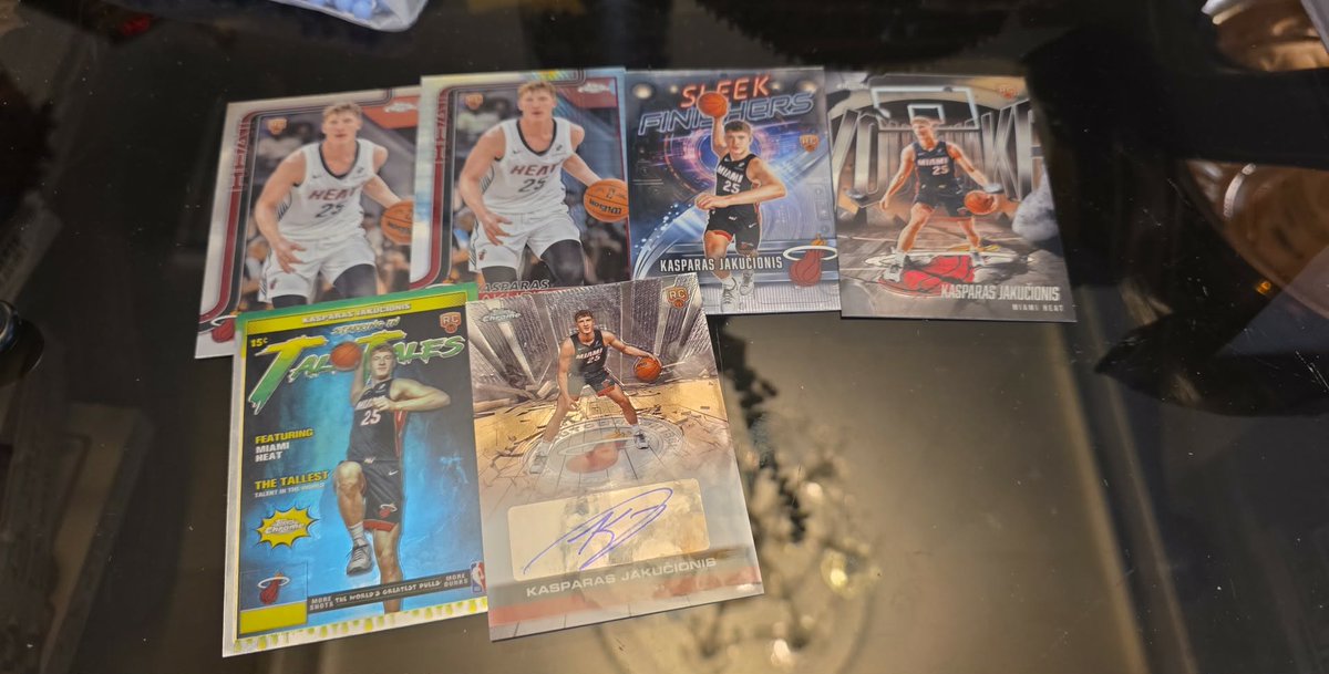 New addition to my personal collection <a href="/JaimeJaquezMuse/">JJJ Muse</a> <a href="/jaquez_jr/">Jaime Jaquez Jr</a> <a href="/KelelWare/">KW7</a> <a href="/MiamiHEAT/">Miami HEAT</a> <a href="/KaspaJakucionis/">Kasparas Jakučionis</a> #HeatNation