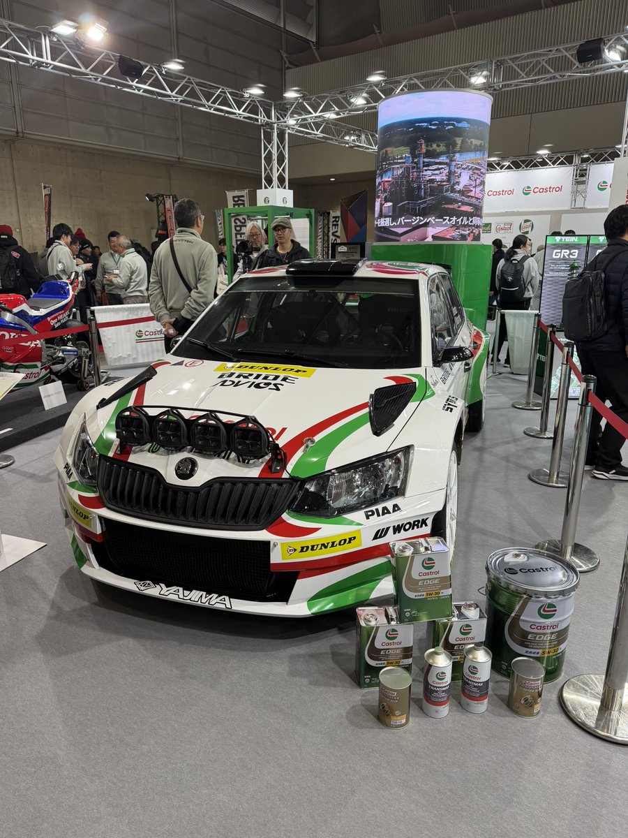 INO824's tweet photo. #tein https://t.co/R8lttOXwd5