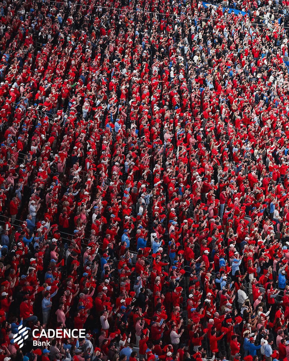 OleMissFB's tweet photo. Rebs in Red ❤️

Brought to you by @CadenceBank. 

#HottyToddy x #CFBPlayoff https://t.co/dAELC8vuP7