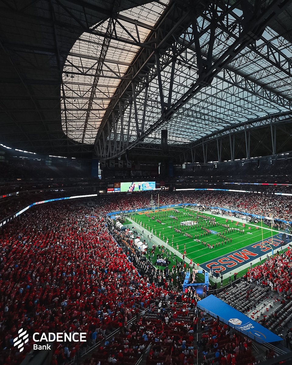 OleMissFB's tweet photo. Rebs in Red ❤️

Brought to you by @CadenceBank. 

#HottyToddy x #CFBPlayoff https://t.co/dAELC8vuP7