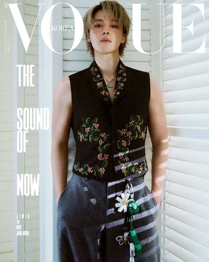 BTS #ジミン ちゃんがVOGUE KOREA2月号の表紙に登場💜❣️ 繊細で