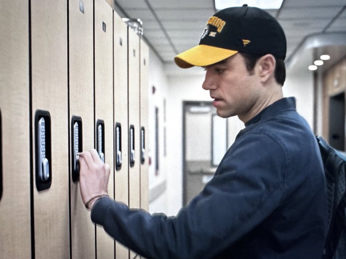 melissakngs's tweet image. NO RING…LANGDONMEL IS NOW