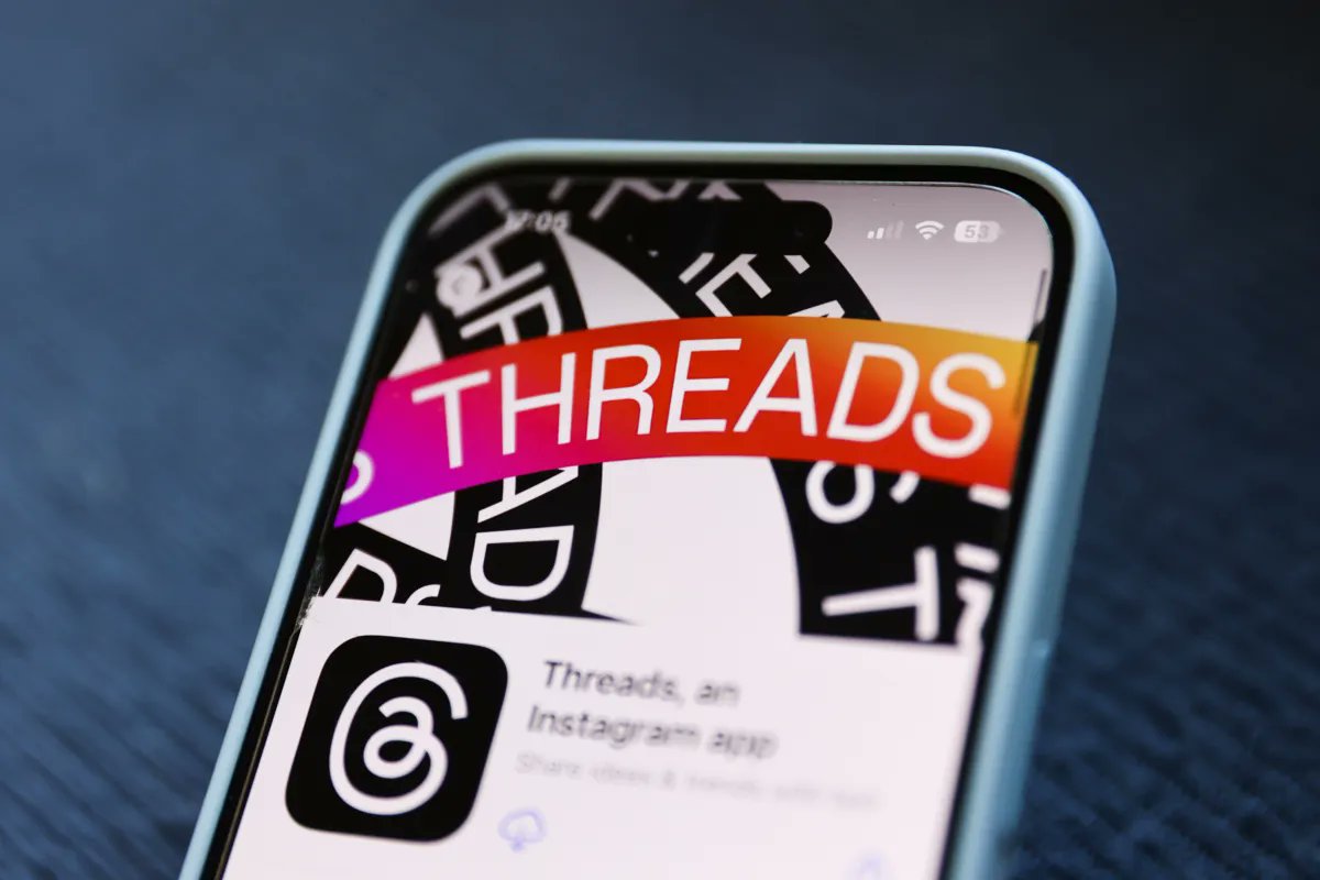 allkeyshop's tweet image. Threads is testing in-message games! 

Meta confirmed a basketball swipe game is in the works for private chats. Social gaming is coming to your DMs! 

#Threads #Meta #SocialGaming