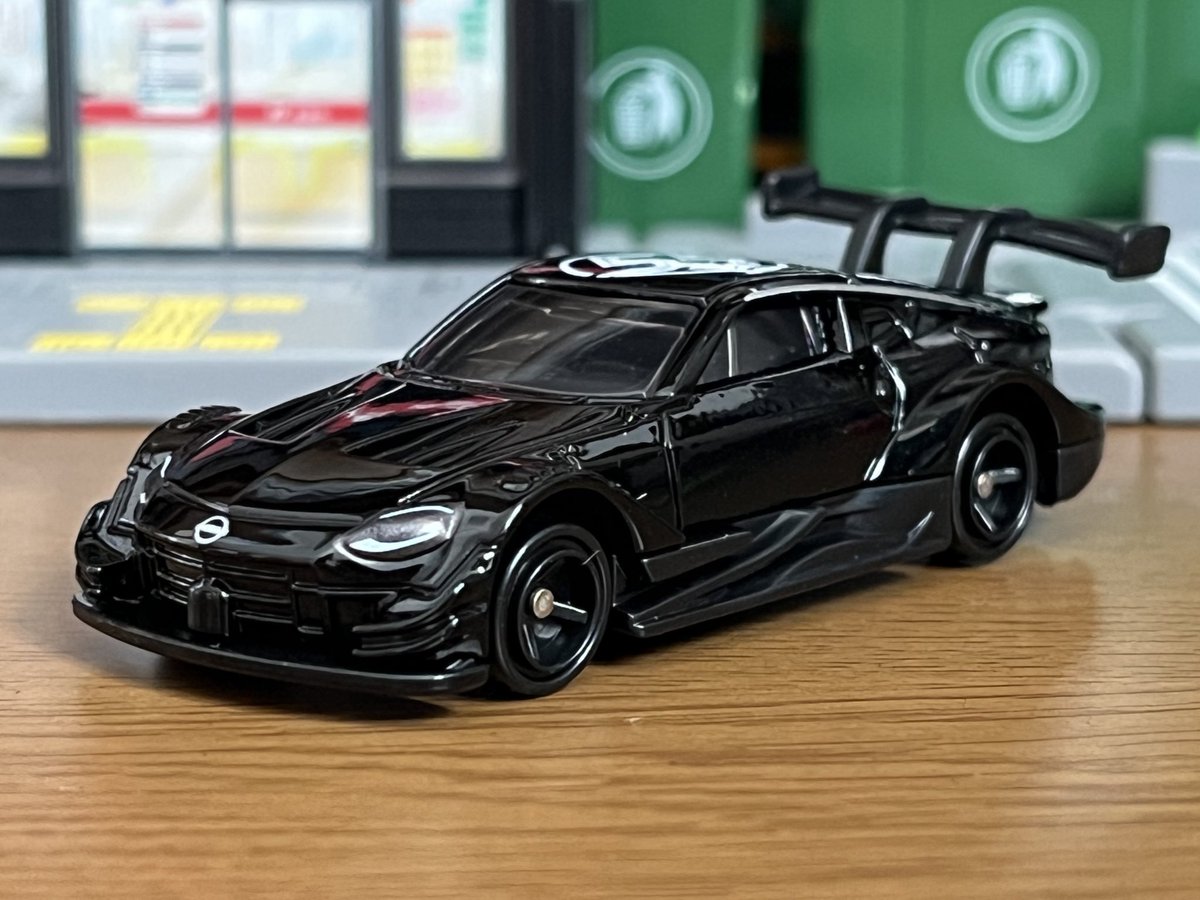 ゆみ吉 WOOLY PLEATS BK/WT-58 – isseymiyake.com