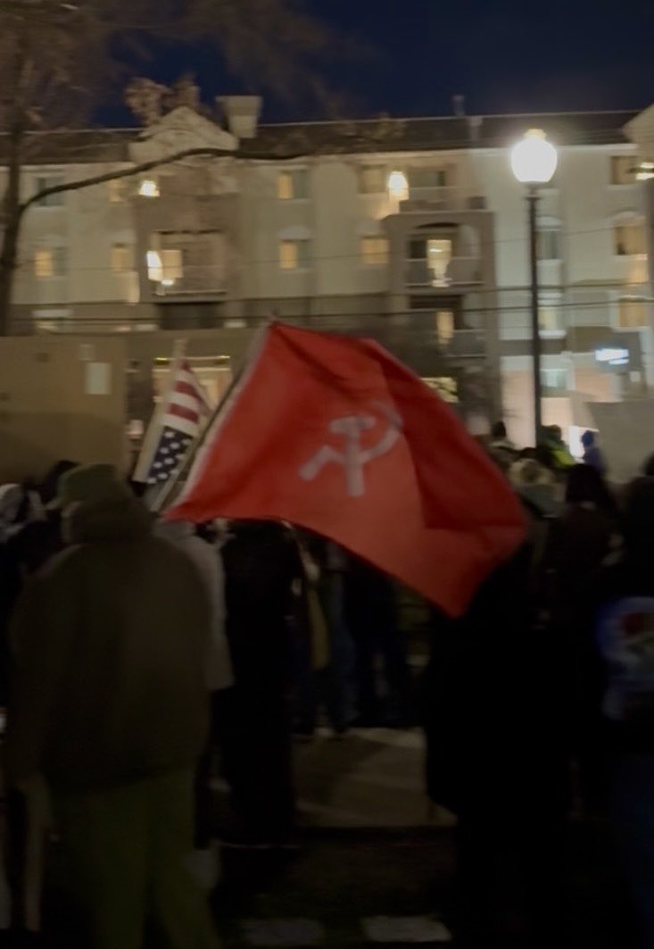 BigRockInsights's tweet photo. In case you were curious which side the anti-Christians, communists, and Antifa were on… https://t.co/Qsvgnax2v9