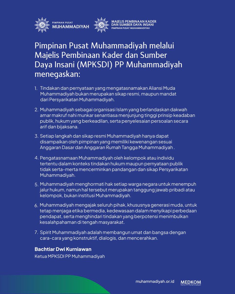 muhammadiyah's tweet image. Muhammadiyah menegaskan bahwa setiap pernyataan dan tindakan yang mengatasnamakan Persyarikatan bukan merupakan sikap resmi kecuali disampaikan oleh pimpinan yang berwenang sesuai AD/ART.

Muhammadiyah senantiasa menjunjung etika, keadaban publik, serta penyelesaian persoalan…