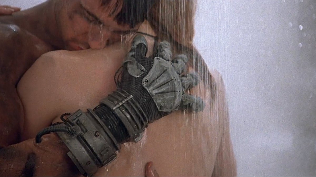 ultrakillblast's tweet image. HARDWARE (1990, Richard Stanley)