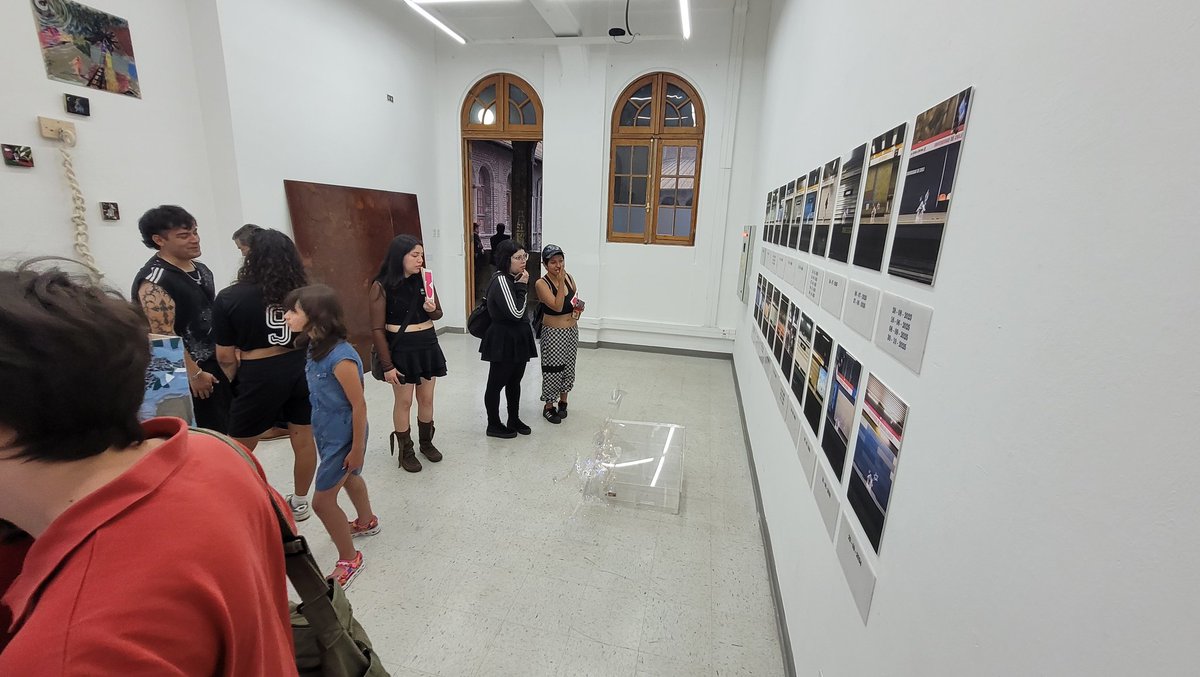 Pialorenart's tweet image. HJGHDGDKDHSJSHSKDJD!!!!!!!!!!!!!!!!!!!!!

I received a lot of compliments for my work!!!!! I got a request to be part of an artistic redidence AND an anthropologist will interview me for my artwork!!!!