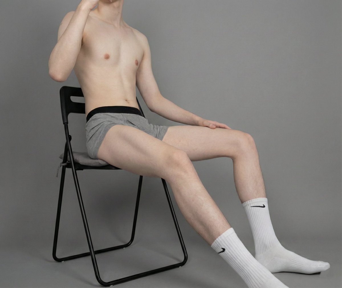 sideonlyp's tweet image. 还是很喜欢之前的肉体的
 #伦敦 #side #白袜